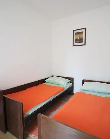 Lukin Apartman *